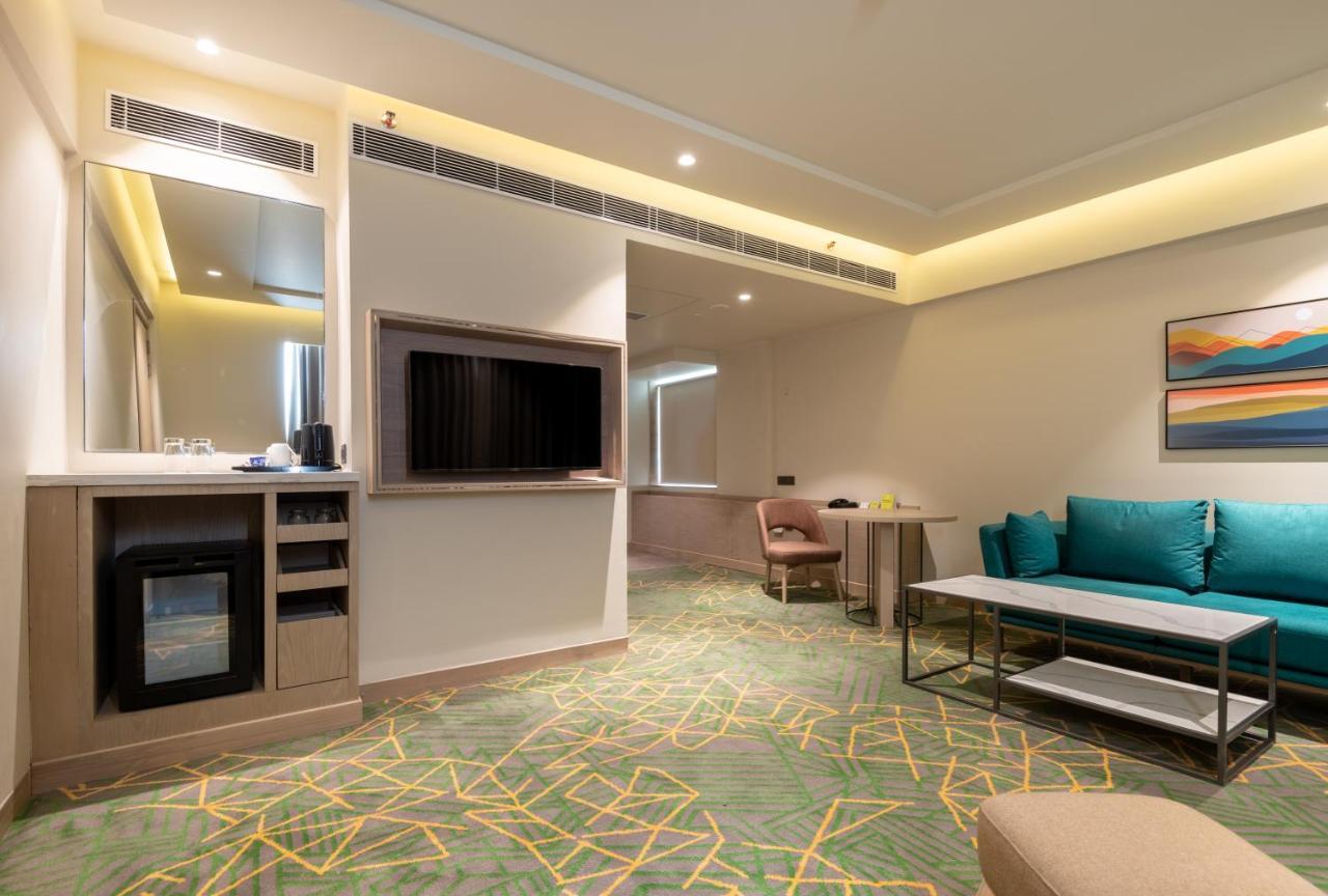 Holiday Inn Katra Vaishno Devi By Ihg Εξωτερικό φωτογραφία
