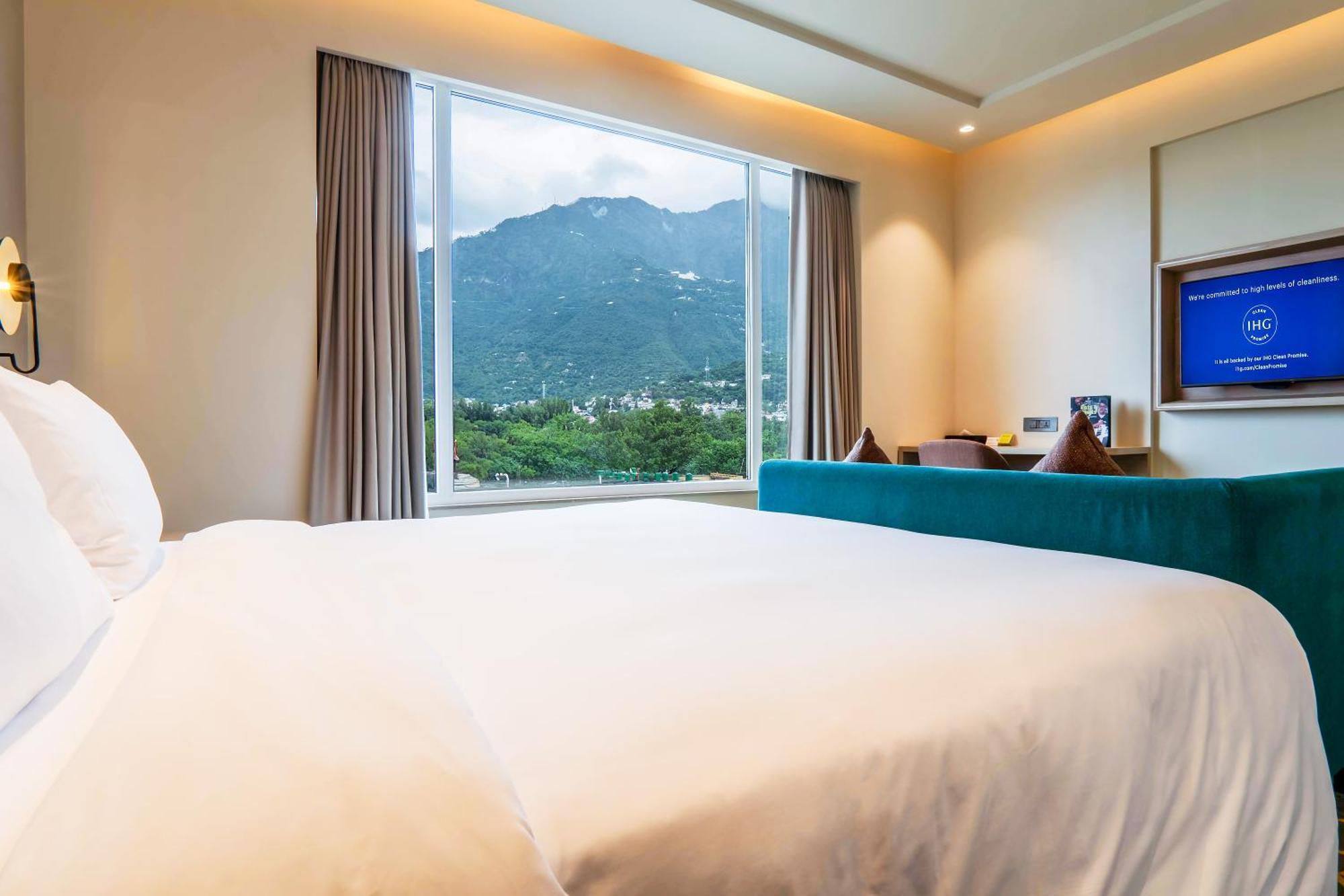 Holiday Inn Katra Vaishno Devi By Ihg Εξωτερικό φωτογραφία